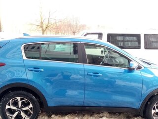 2020 Kia Sportage IV Рестайлинг, синий, 1900000 рублей, вид 4