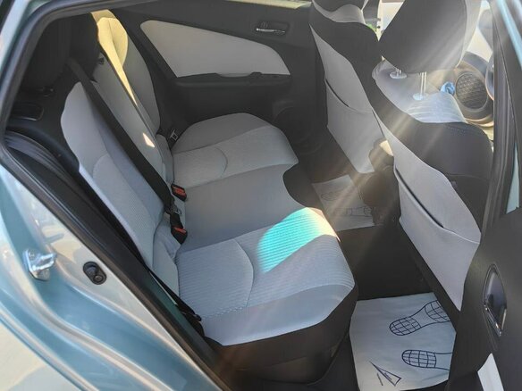 2016 Toyota Prius IV (XW50), синий, 1650000 рублей - вид 13
