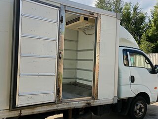 2013 Kia Bongo, белый, 750000 рублей, вид 2