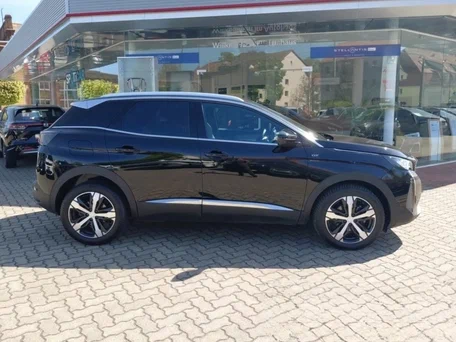 2023 Peugeot 3008 II Рестайлинг, чёрный, 2100000 рублей, вид 4