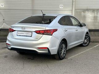 2017 Hyundai Solaris II, серебристый, 1159000 рублей, вид 5
