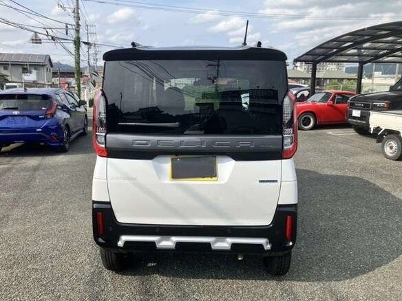 2023 Mitsubishi Delica Mini I, белый, 1064000 рублей - вид 4