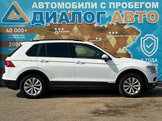 2019 Volkswagen Tiguan II, белый, 1650000 рублей, вид 4
