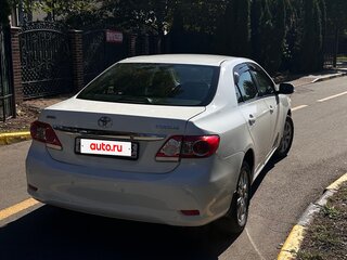 2011 Toyota Corolla X (E140, E150) Рестайлинг, белый, 1400000 рублей, вид 5