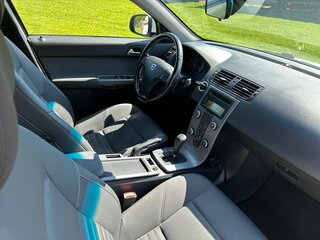 2012 Volvo S40 II Рестайлинг, белый, 900000 рублей, вид 5