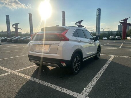 2022 Mitsubishi Eclipse Cross I, белый, 1990000 рублей, вид 4
