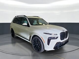 2026 BMW X7 40i I (G07) Рестайлинг, белый, 16386627 рублей, вид 3