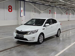 2012 Kia Rio 5-speed III, белый, 700000 рублей, вид 1
