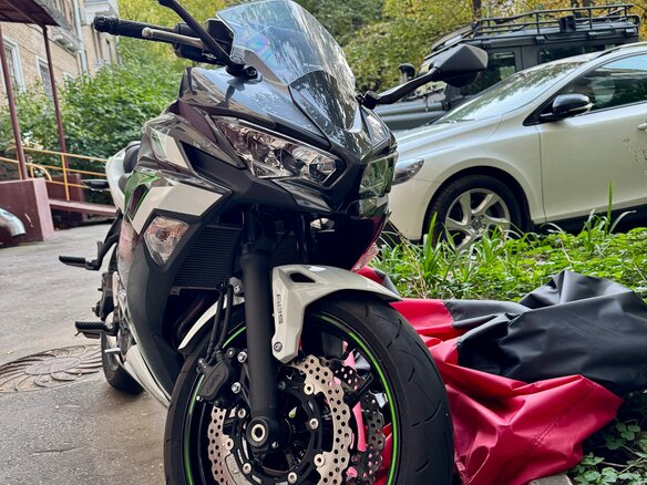 2022 Kawasaki Ninja 650, зелёный, 725000 рублей - вид 3