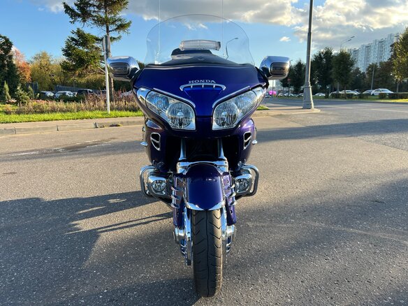 2002 Honda GL 1800 Gold Wing, синий