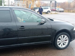 2008 Skoda Octavia II (A5), чёрный, 360000 рублей, вид 3