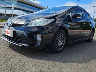 2012 Toyota Prius III Рестайлинг (XW30), чёрный, 990000 рублей, вид 3