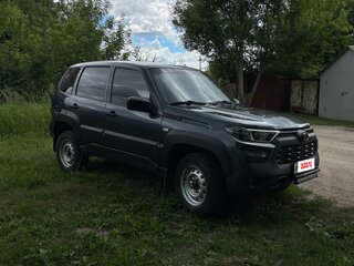 2021 Lada (ВАЗ) Niva Travel I, серый, 980000 рублей, вид 1