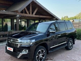 2021 Toyota Land Cruiser 200 Series Рестайлинг 2, чёрный, 9450000 рублей, вид 1
