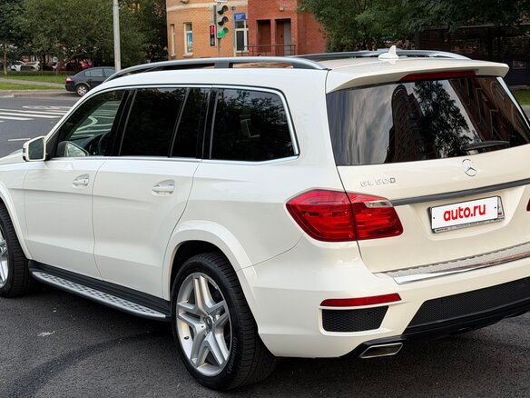 2013 Mercedes-Benz GL-Класс 500 II (X166), белый, 3450000 рублей - вид 3