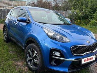 2018 Kia Sportage IV Рестайлинг, синий, 1800000 рублей, вид 2