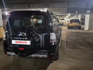 2013 Mitsubishi Pajero IV Рестайлинг 1, чёрный, 2050000 рублей, вид 4