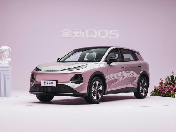 2026 Changan Qiyuan Q05 40.3 kWh II, розовый - вид 5