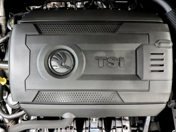 2018 Skoda Octavia III (A7) Рестайлинг, серый, 2090000 рублей - вид 8