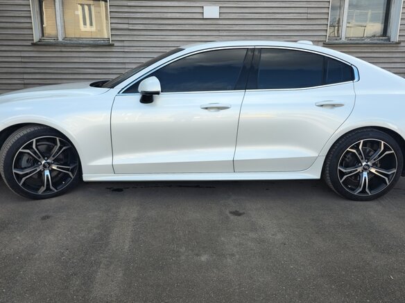 2019 Volvo S60 III, белый, 4200000 рублей - вид 4