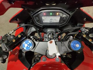 2017 Honda CBR 400R, красный, 416000 рублей, вид 5