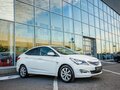 2015 Hyundai Solaris I Рестайлинг, белый, 1098000 рублей