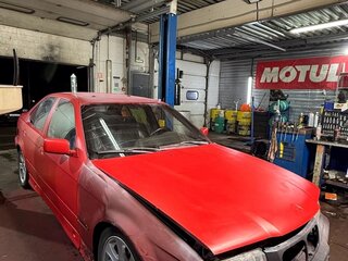 1992 BMW 3 серии M50 320i III (E36), красный, 310000 рублей, вид 1