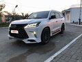 2017 Lexus LX 570 III Рестайлинг 2, белый, 7650000 рублей