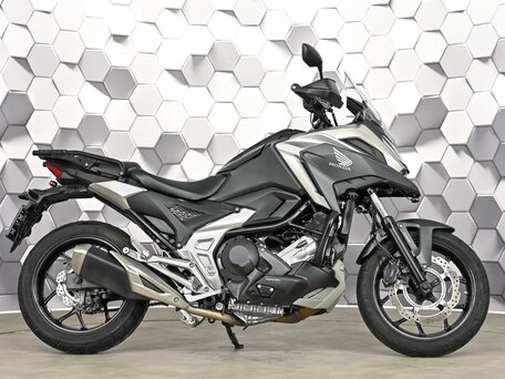 2021 Honda NC 750X, серый, 1099000 рублей, вид 3