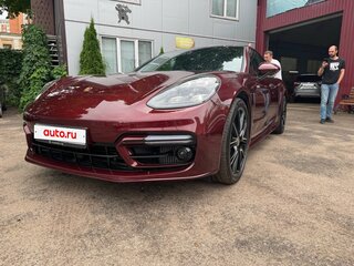 2022 Porsche Panamera 4 E-Hybrid Sport Turismo II Рестайлинг, красный, 12950000 рублей, вид 2