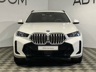 2025 BMW X6 40i III (G06) Рестайлинг, белый, 14700000 рублей, вид 3
