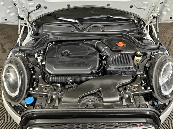 2022 Mini Hatch Cooper S III (F55/F56) Рестайлинг 2, серый, 3300000 рублей - вид 9