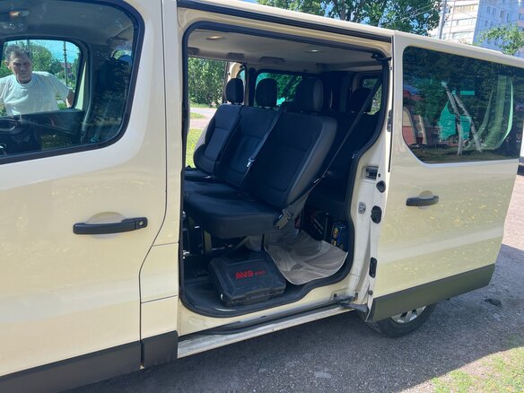 2019 Opel Vivaro C, жёлтый, 1800000 рублей - вид 13