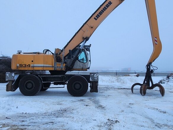 2014 Liebherr A934, жёлтый