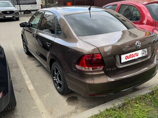 2015 Volkswagen Polo V, коричневый, 1000000 рублей, вид 4