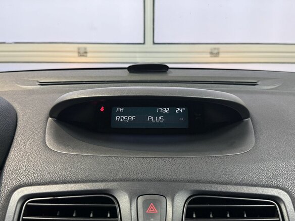 2012 Renault Fluence I, чёрный - вид 13
