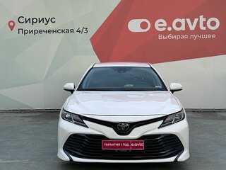 2020 Toyota Camry VIII (XV70) Рестайлинг, белый, 2190000 рублей, вид 2
