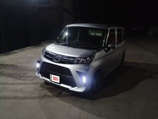 2021 Toyota Roomy I Рестайлинг, серебристый, 1150000 рублей, вид 2