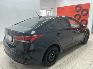 2022 Hyundai Solaris II Рестайлинг, чёрный, 1580000 рублей, вид 4