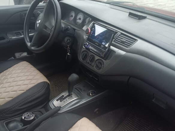 2006 Mitsubishi Lancer IX Рестайлинг, красный, 220000 рублей - вид 5