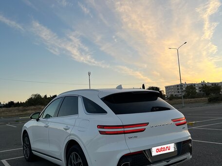 2021 Genesis GV70 I, белый, 4270000 рублей, вид 5