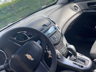 2013 Chevrolet Cruze I Рестайлинг, белый, 750000 рублей, вид 3