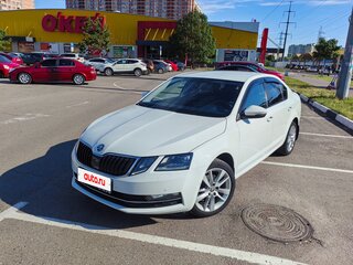 2017 Skoda Octavia III (A7) Рестайлинг, белый, 1680000 рублей, вид 1