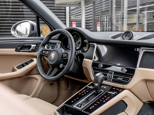 2026 Porsche Macan I Рестайлинг 2, коричневый - вид 19