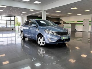 2013 Kia Rio 5-speed III, голубой, 745000 рублей, вид 5