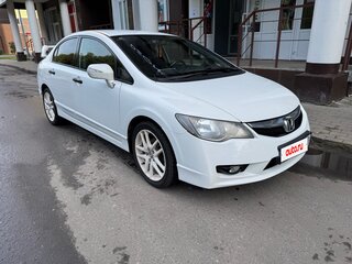 2009 Honda Civic VIII Рестайлинг, белый, 850000 рублей, вид 1