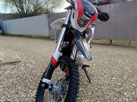 2025 Regulmoto Seven Medalist 150E, красный, 130000 рублей, вид 4
