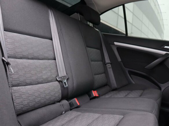 2011 Skoda Octavia II (A5) Рестайлинг, белый, 690000 рублей - вид 9
