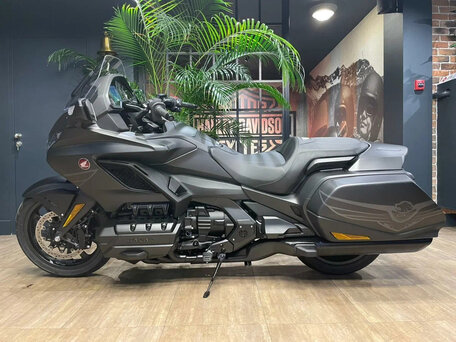 2026 Honda GL 1800 Gold Wing, чёрный, 3850000 рублей, вид 2