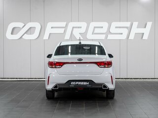 2020 Kia Rio IV, белый, 1179000 рублей, вид 4